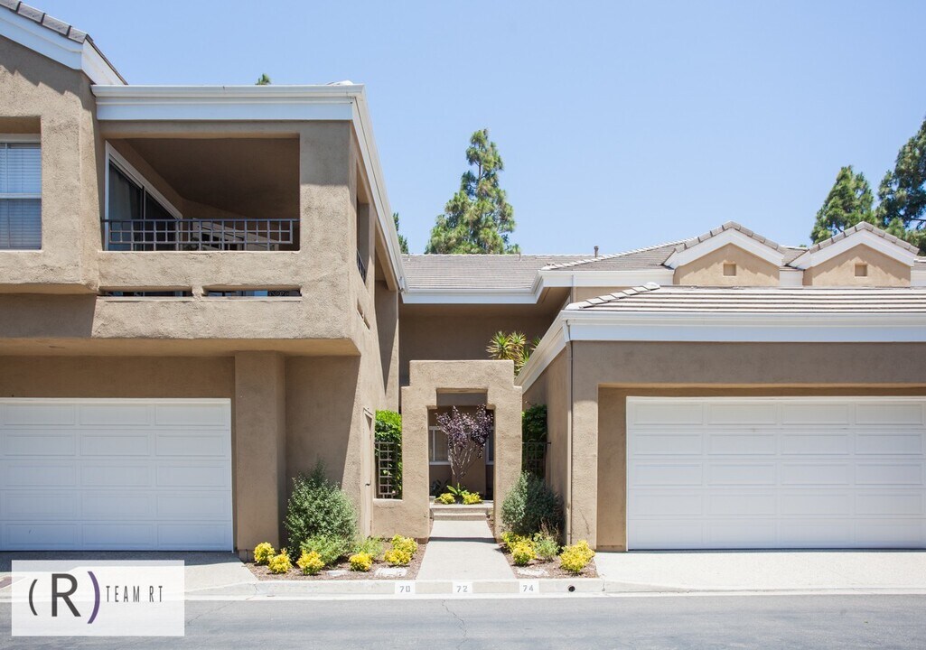72 Vassar Aisle in Irvine, CA - Building Photo