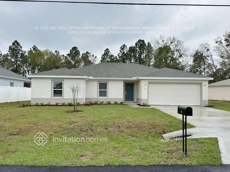 4 Leidel Dr in Palm Coast, FL - Building Photo