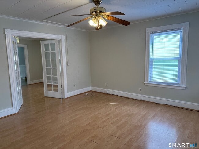 88 Woodbine St in Torrington, CT - Building Photo - Building Photo