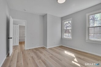 192 Hartford Rd in Manchester, CT - Building Photo - Building Photo