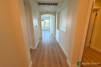 300 Baltic Cir in Redwood City, CA - Building Photo - Building Photo