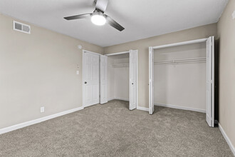 Bowen of Arlington Apartments in Arlington, TX - Building Photo - Interior Photo