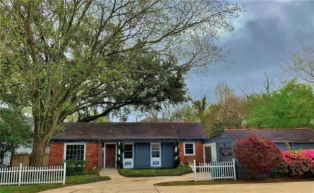 property at 9441 Mark Ln