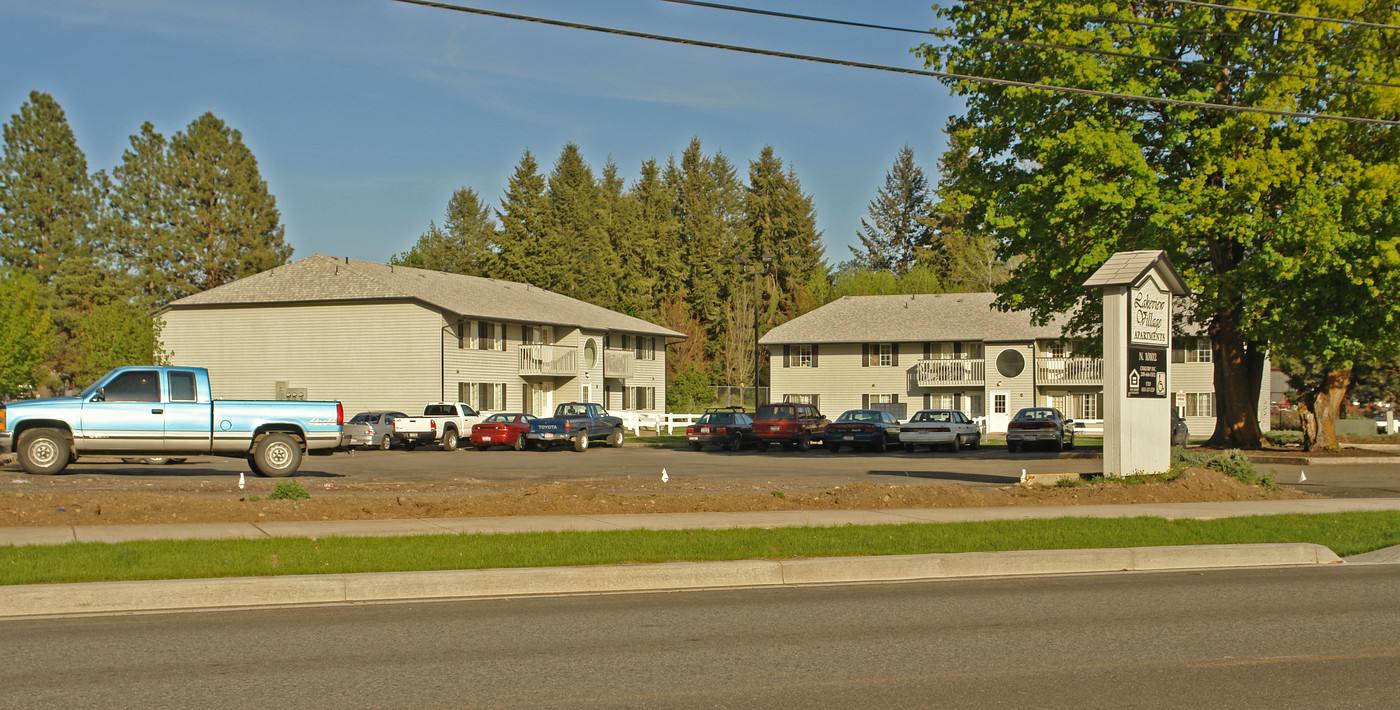 Lakeview Village Apartments in Hayden, ID - Building Photo