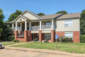 The Links on Memorial I/II in Bixby, OK - Building Photo - Building Photo