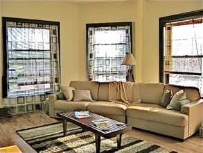 Lowry Hills Apartments in Minneapolis, MN - Building Photo - Interior Photo