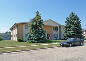 8701 Buckingham Dr Apartments