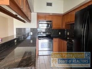 1016 Tarpon Ave in Port Isabel, TX - Building Photo - Building Photo