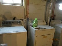 909 St Dunstans Rd photo'