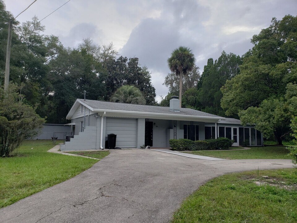 200 NE 11th St in Crystal River, FL - Building Photo