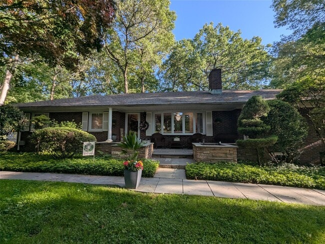 property at 28 Brookfield Rd
