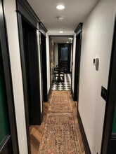 1716 W Balmoral Ave, Unit G in Chicago, IL - Building Photo - Building Photo