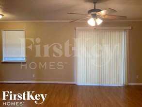 4210 Augusta Dr in Garland, TX - Building Photo - Building Photo