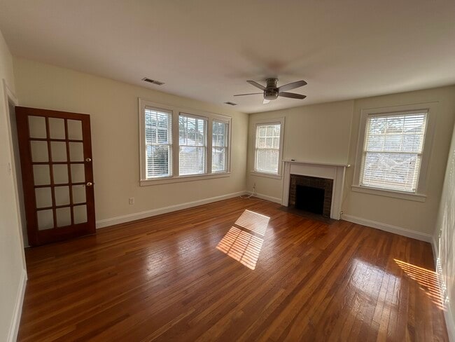 614 E 51st St, Unit 614