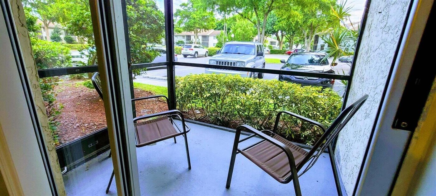 701 Gardens Dr in Pompano Beach, FL - Building Photo