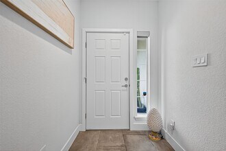 10021 Hillside Bayou Dr in Houston, TX - Building Photo - Building Photo