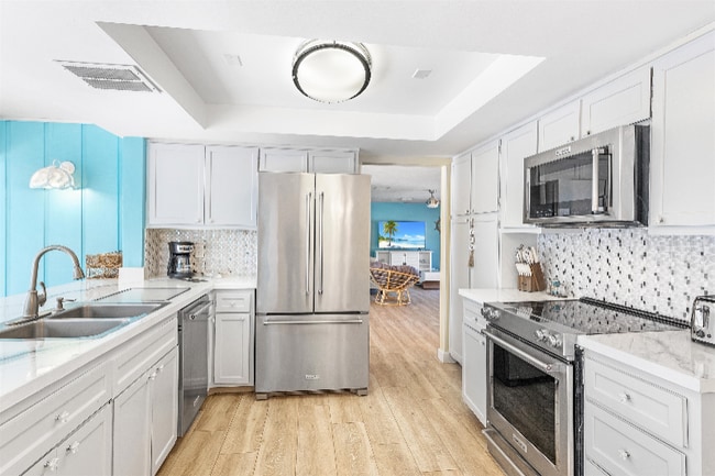 5047 Northampton Dr in Ft. Myers, FL - Building Photo - Building Photo