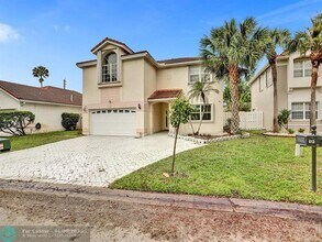 613 NW 135th Terrace in Plantation, FL - Building Photo - Building Photo