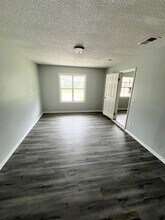 37115 Goldenrod Ct in Dade City, FL - Building Photo - Building Photo