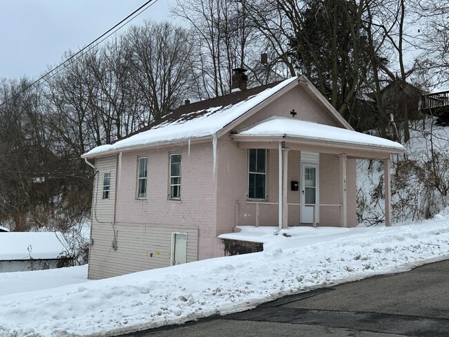 210 E 7th St in Brookville, IN - Building Photo - Building Photo