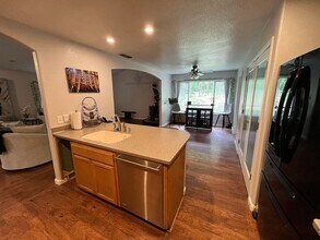 5681 Manx Rd in Pollock Pines, CA - Building Photo - Building Photo