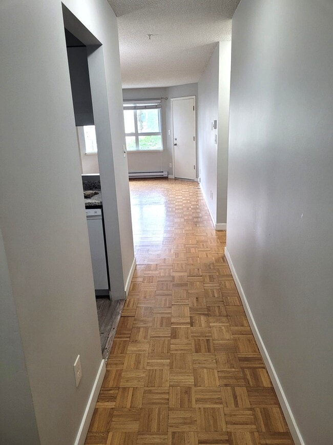 921 Thurlow St in Vancouver, BC - Building Photo - Building Photo