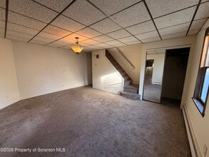 947 Carmalt St in Dickson City, PA - Building Photo - Building Photo