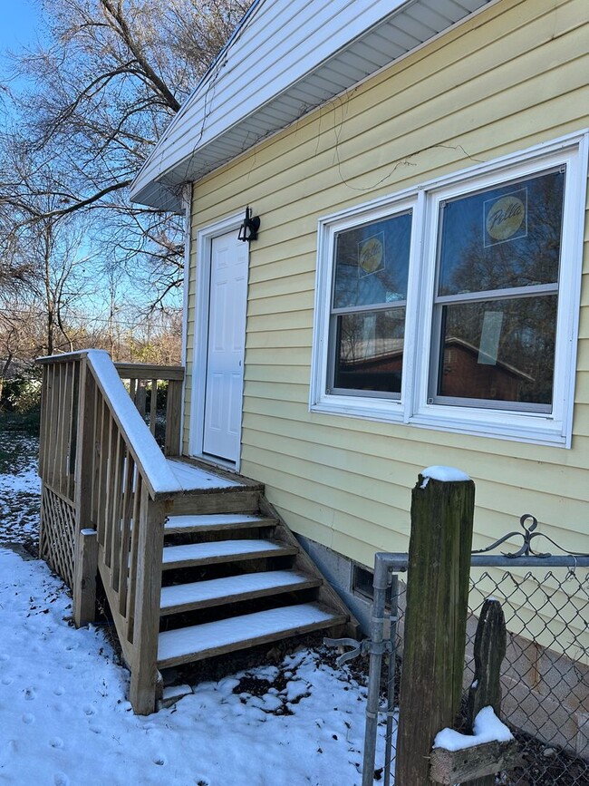 2448 N Ramsey Ave in Springfield, MO - Building Photo - Building Photo