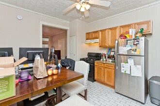 1421 W Fletcher St-Unit -1R in Chicago, IL - Building Photo - Building Photo