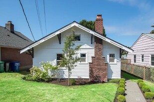8547 16th Ave NW in Seattle, WA - Building Photo