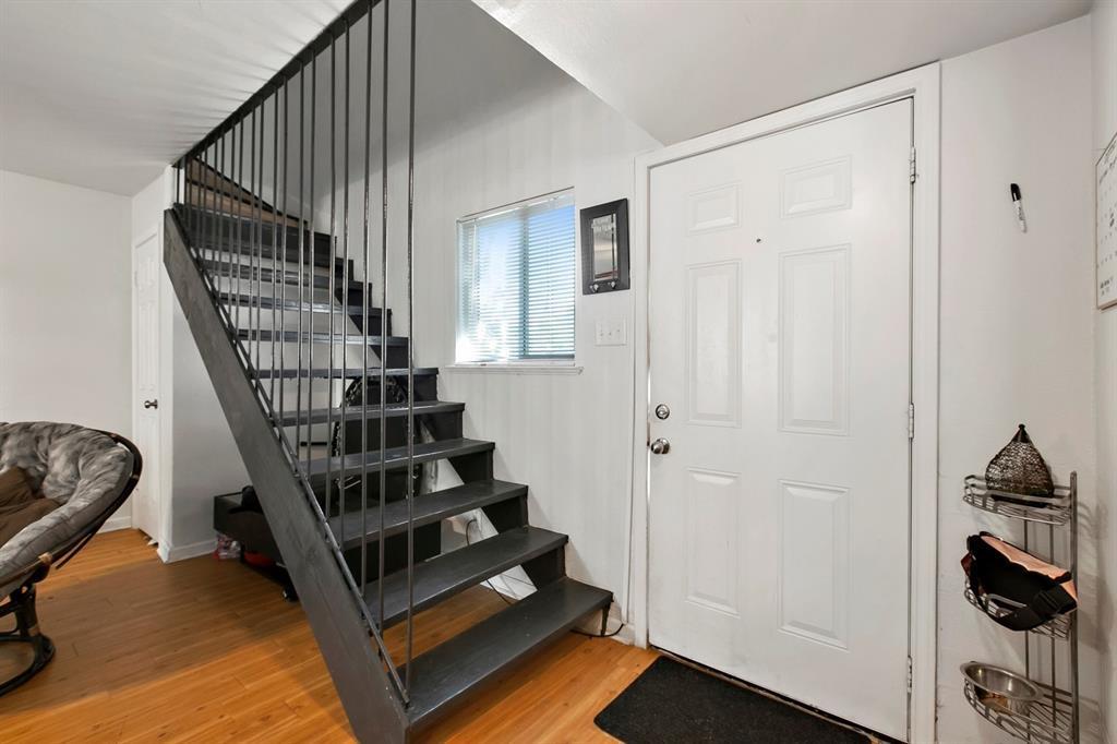 2301 Ohlen Rd in Austin, TX - Building Photo