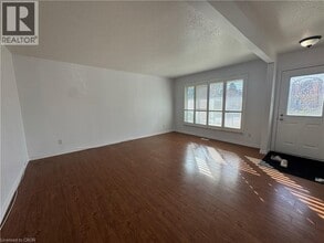 86 Hillsborough Crescent in Kitchener, ON - Building Photo - Building Photo