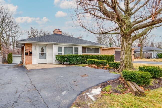 property at 1595 N McKinley Rd