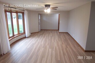 2930 E Inglewood Ct in Springfield, MO - Building Photo - Building Photo