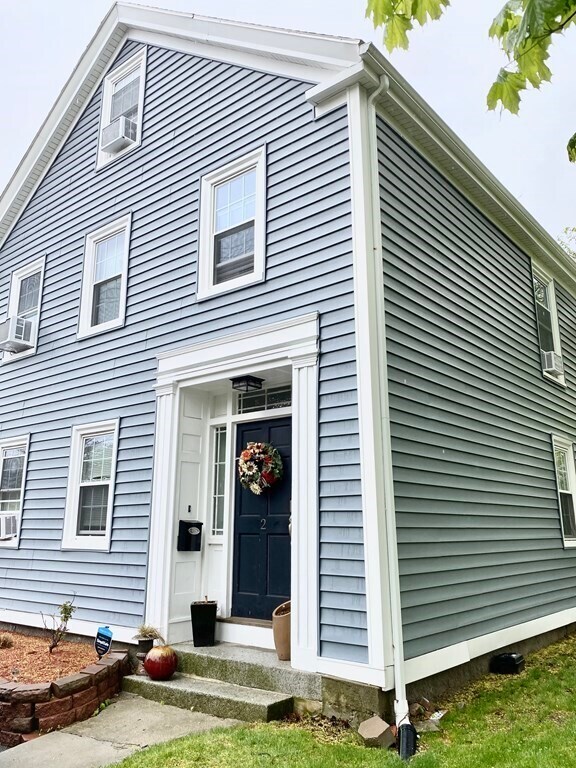 51 Poplar St and Nearby Danvers Apartments For Rent Danvers, MA