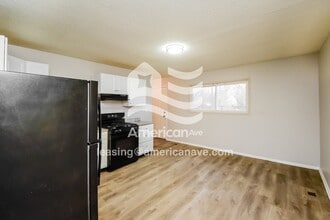 3704 Erin Dr in Indianapolis, IN - Foto de edificio - Building Photo