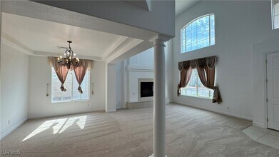 10066 Golden Bluff Ave in Las Vegas, NV - Building Photo - Building Photo