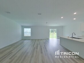 10734 Lishwood Wy in Jacksonville, FL - Building Photo - Building Photo