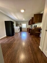 2229 E Welch Rd in Apopka, FL - Building Photo - Building Photo