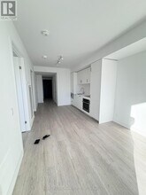 88 Queen St W in Toronto, ON - Building Photo - Building Photo