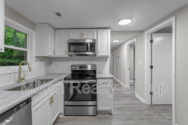 property at 602 Ross Rd