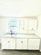 212 S Chestnut St, Unit 4 in Collinsville, IL - Building Photo - Building Photo