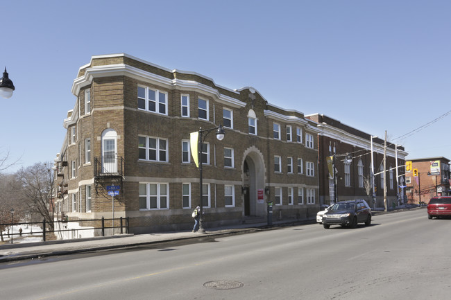 612 Bank St in Ottawa, ON - Building Photo - Primary Photo