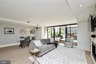 2818 Connecticut Ave NW in Washington, DC - Building Photo - Building Photo