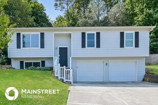 5716 Acapulco Ave in Knoxville, TN - Building Photo