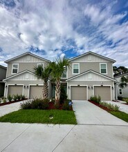 634 Celtic dr in Jacksonville, FL - Foto de edificio - Building Photo
