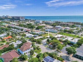 4422 Sea Grape Dr-Unit -3 in Lauderdale-by-the-Sea, FL - Building Photo - Building Photo