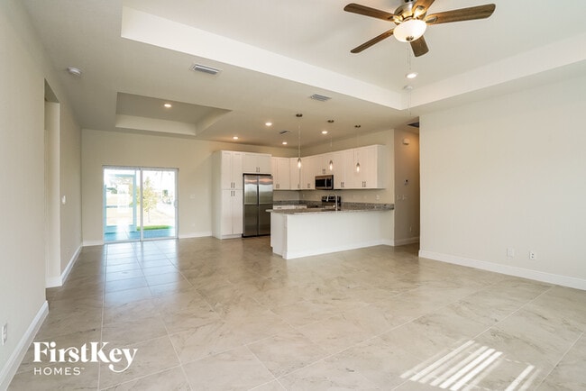 1421 NW 11th Terrace in Cape Coral, FL - Building Photo - Building Photo