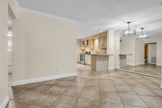 5238 Arboles Dr in Houston, TX - Building Photo - Building Photo