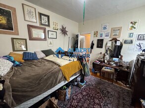 378 Washington St, Unit 3 in Somerville, MA - Foto de edificio - Building Photo